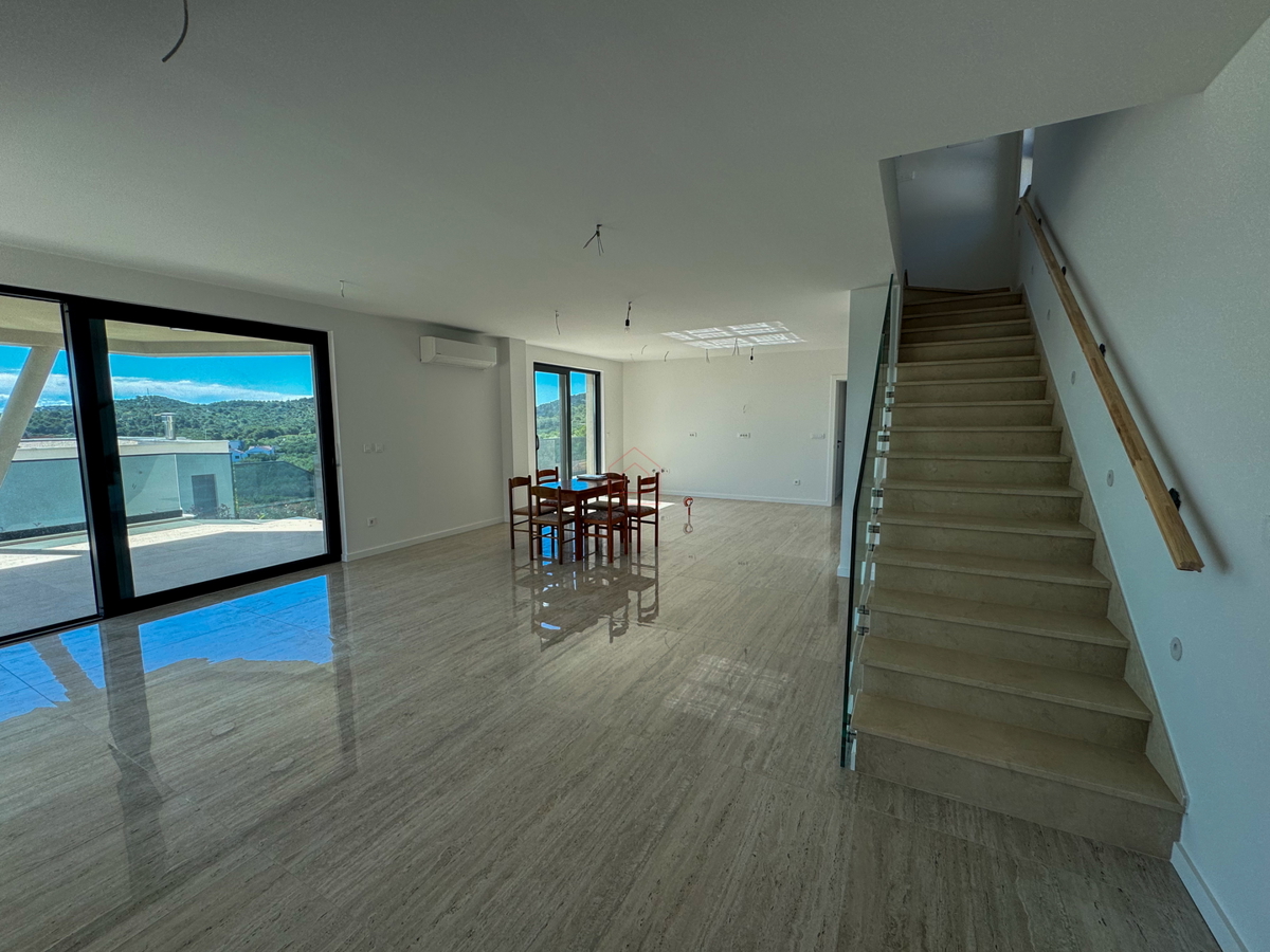 Villa di lusso a Betina con piscina e vista mare