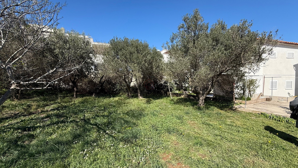 terreno edificabile al terzo ordine dal mare - Murter - 618m2