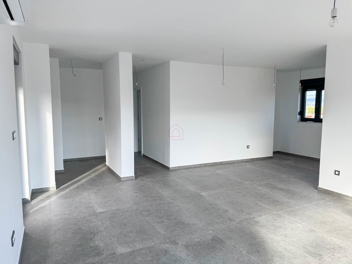 Il più bello attico in vendita sull'isola di Murter con 3 camere da letto.