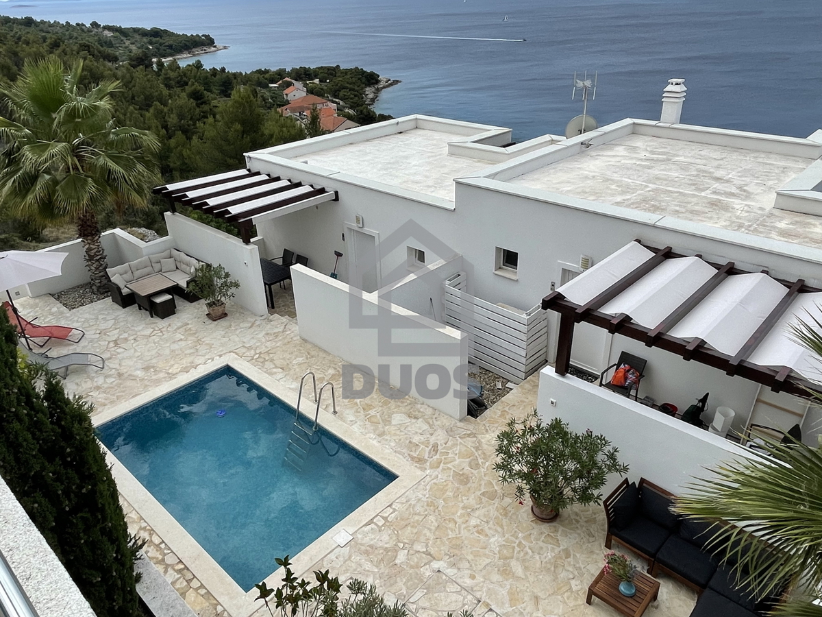 2 appartamenti splendidi con piscina e vista mare - attività di affitto avviata
