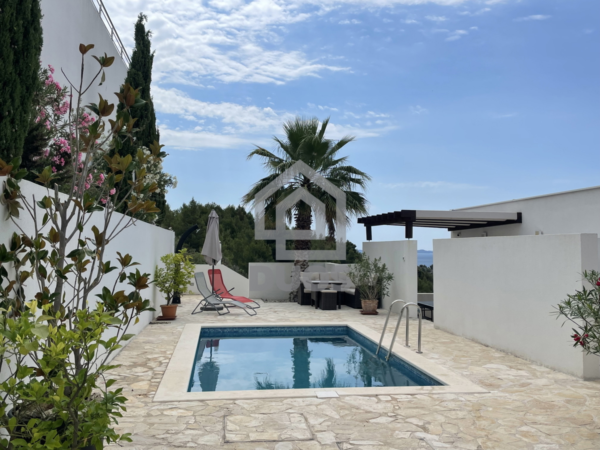 2 appartamenti splendidi con piscina e vista mare - attività di affitto avviata