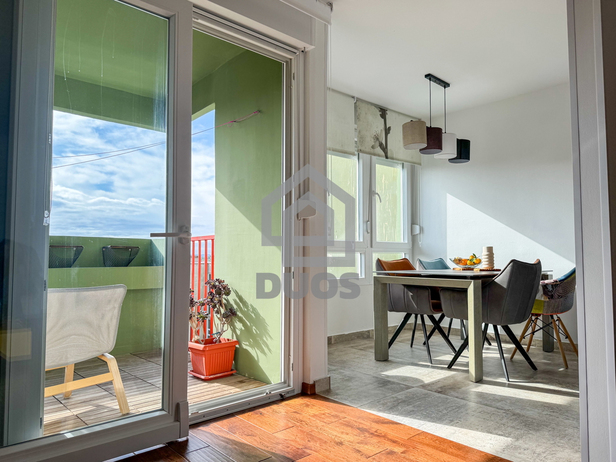 Appartamento moderno arredato a Šibenik con due camere da letto e vista mare