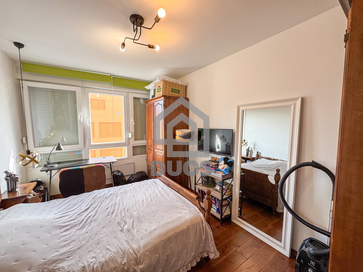 Appartamento moderno arredato a Šibenik con due camere da letto e vista mare