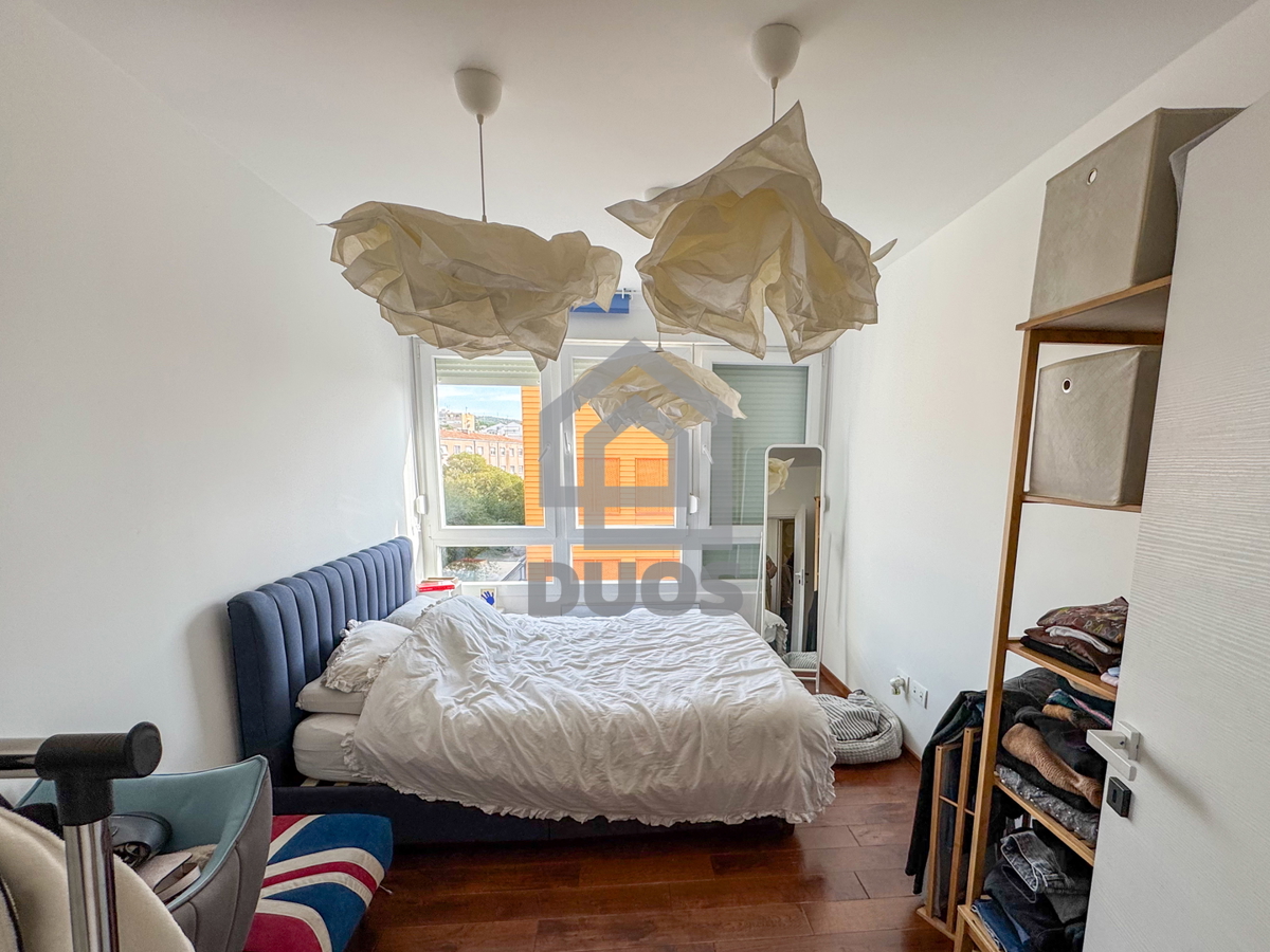 Appartamento moderno arredato a Šibenik con due camere da letto e vista mare