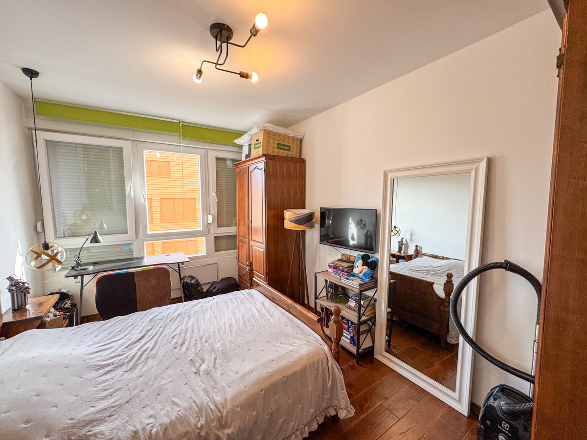 Appartamento moderno arredato a Šibenik con due camere da letto e vista mare