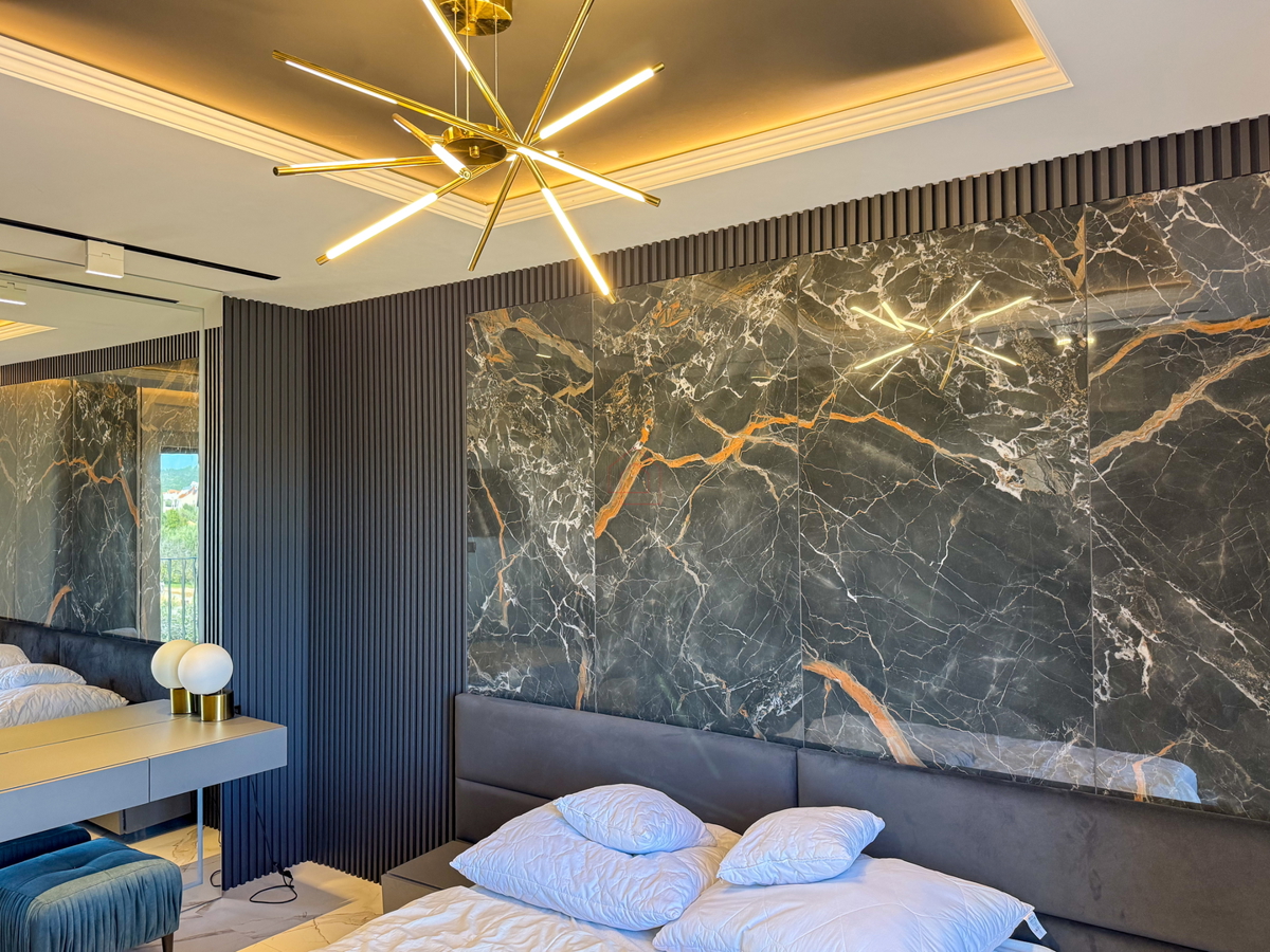 Bellissimo appartamento all'ultimo piano con terrazza sul tetto proprio accanto al mare