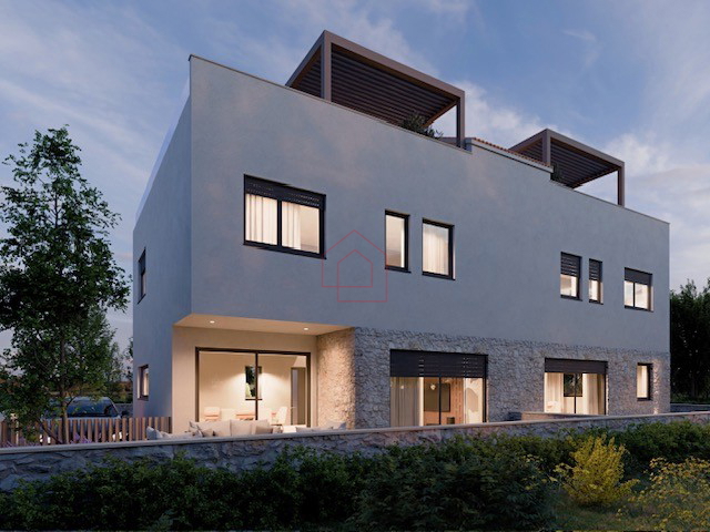 Appartamento su due livelli in edificio bifamiliare con terrazza sul tetto - nuova costruzione (in fase di realizzazione)