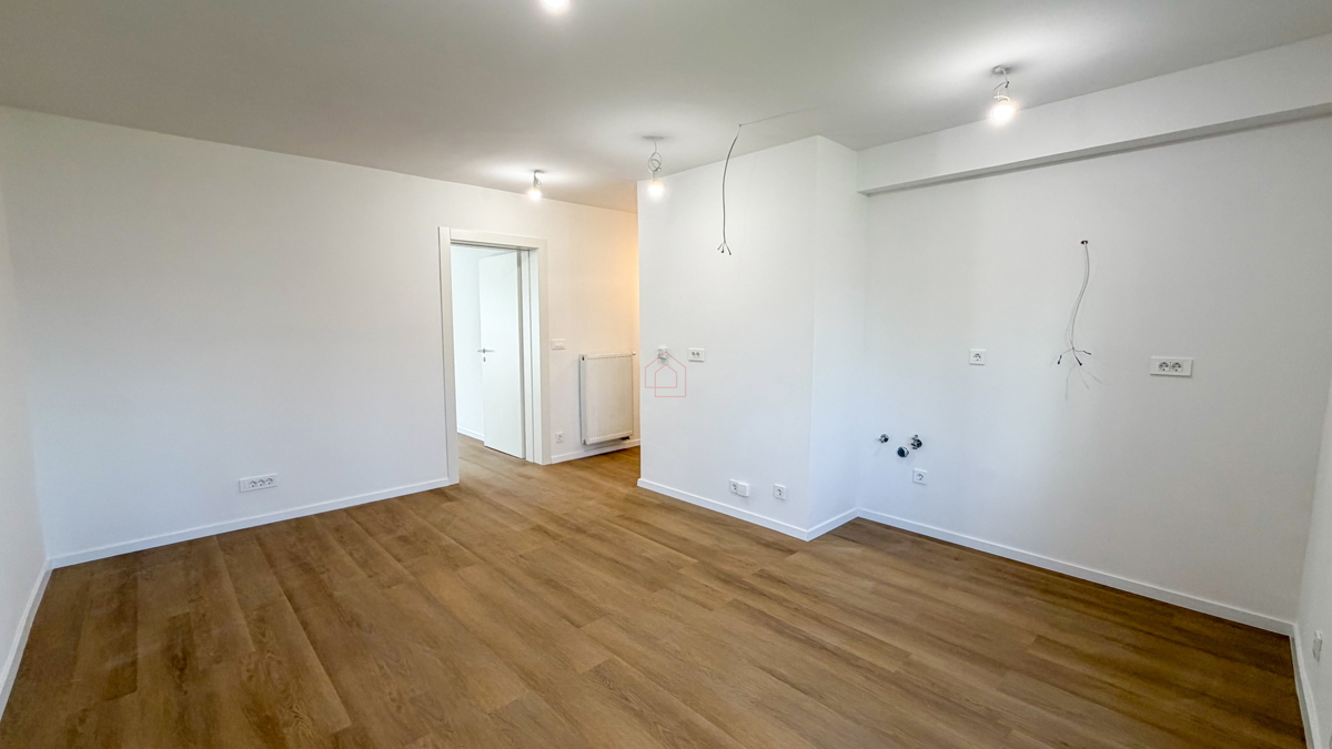 Appartamento trilocale di 50m2 nel quartiere Trnsko