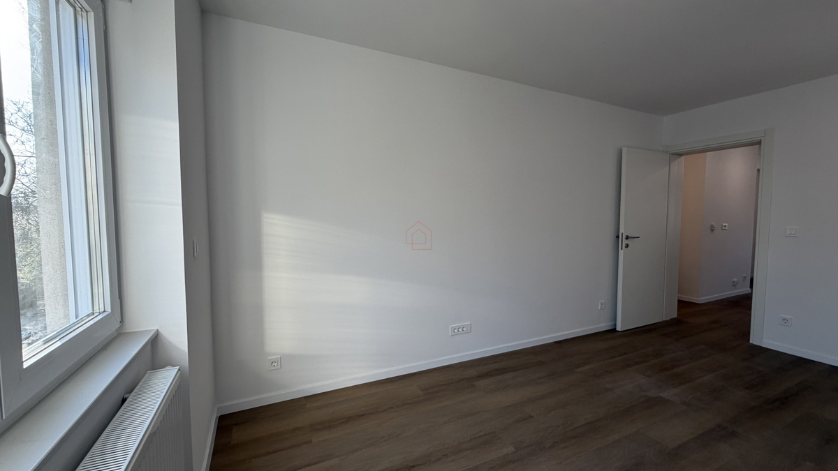 Appartamento trilocale di 50m2 nel quartiere Trnsko