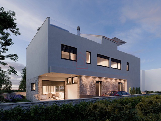 Appartamento su due livelli con terrazza sul tetto e giardino a Murter (in costruzione)