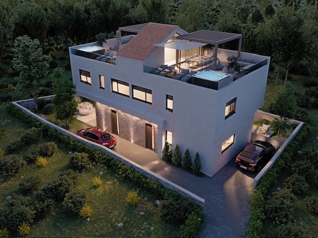 Appartamento su due livelli con terrazza sul tetto e giardino a Murter (in costruzione)