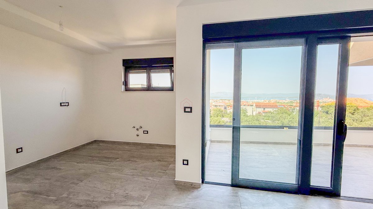 Nuova costruzione 2025 - Appartamento con due camere da letto e vista mare