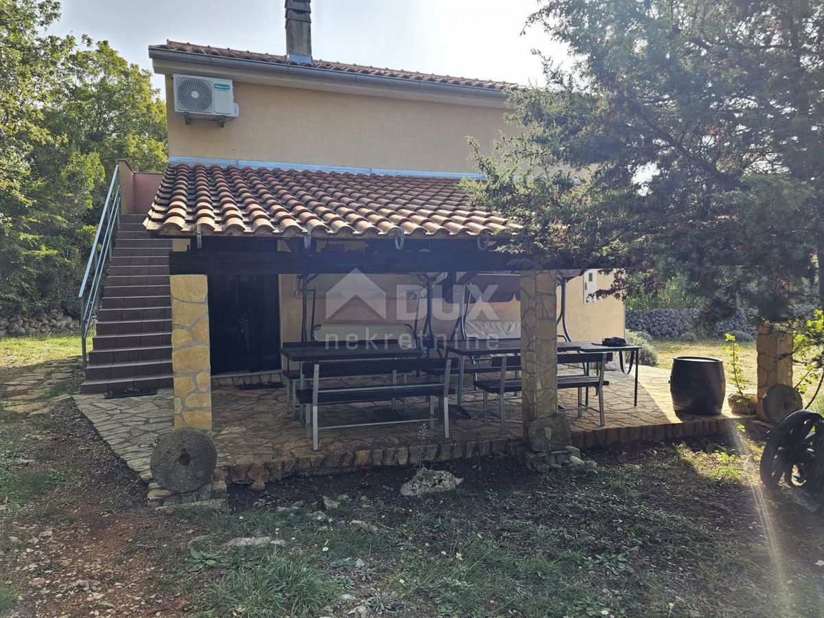 ISOLA DI KRK, VRBNIK (dintorni) - Casa indipendente con due appartamenti