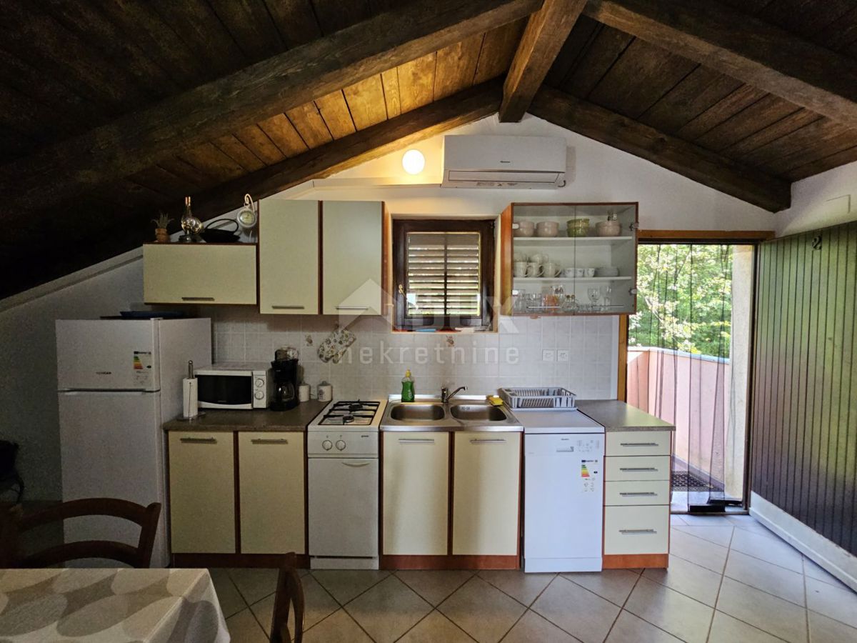 ISOLA DI KRK, VRBNIK (dintorni) - Casa indipendente con due appartamenti