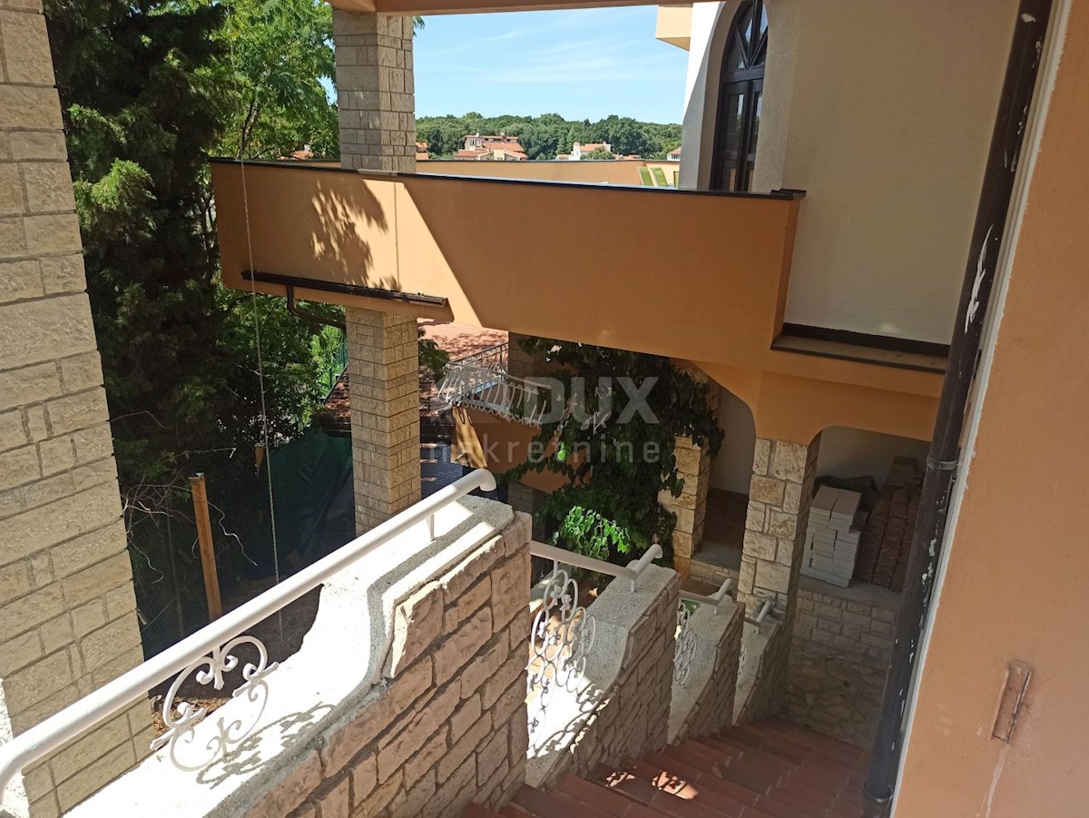 ISTRIA, MEDULIN Palazzina al mare con piscina, taverna e campo da tennis - VISTA MARE!!