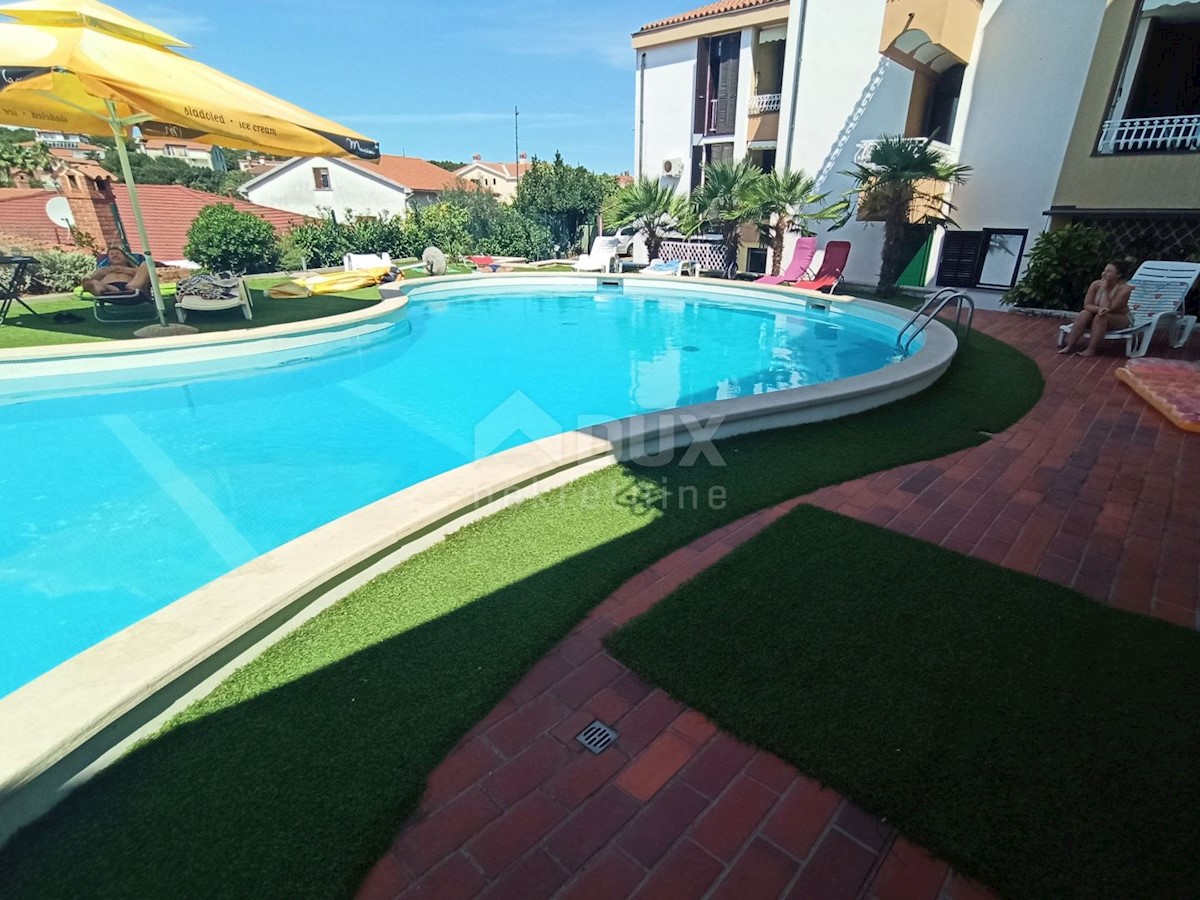 ISTRIA, MEDULIN Palazzina al mare con piscina, taverna e campo da tennis - VISTA MARE!!