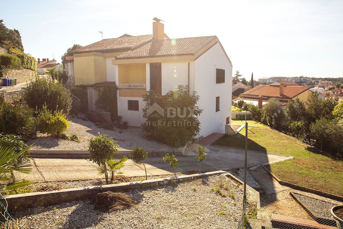 ISTRIA, MEDULIN Palazzina al mare con piscina, taverna e campo da tennis - VISTA MARE!!