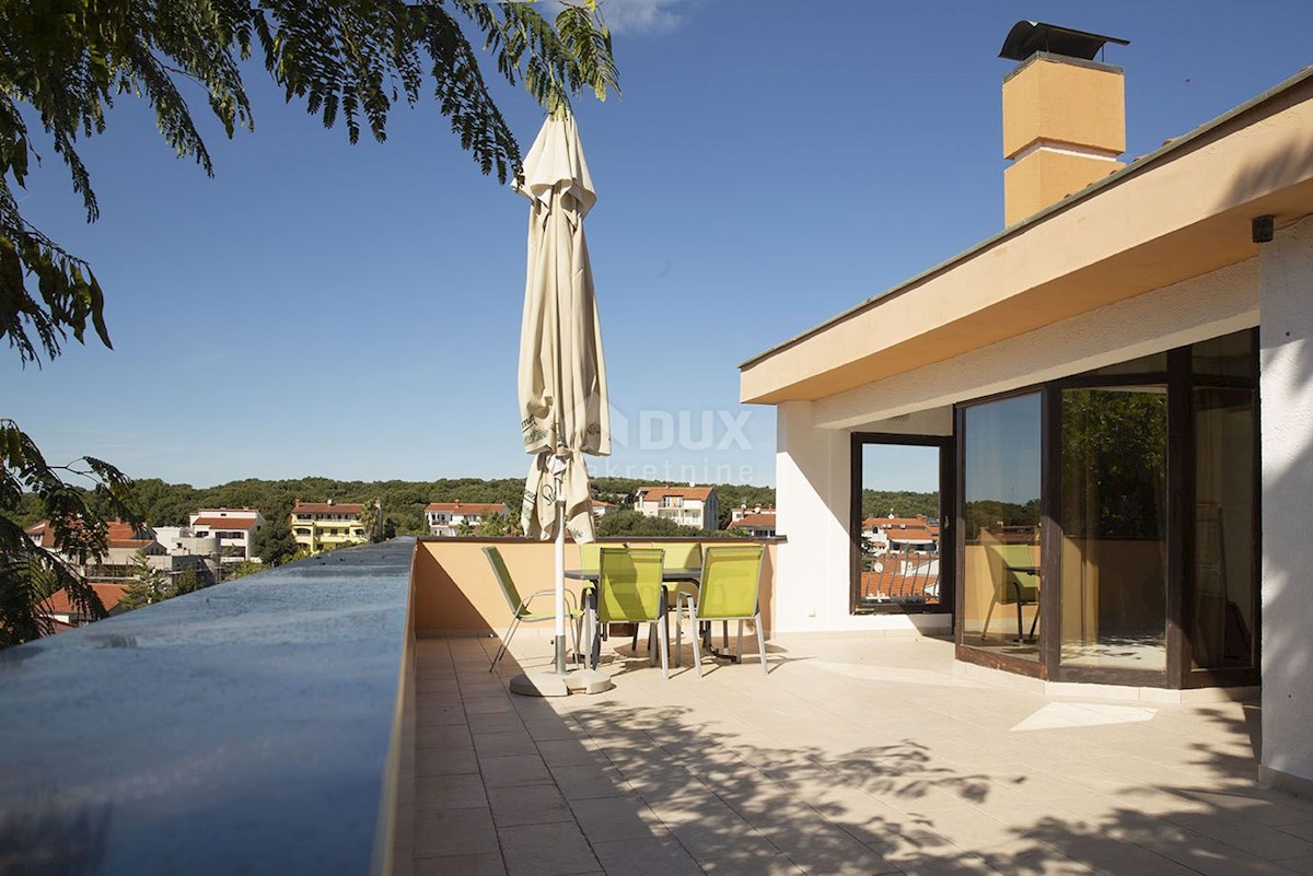 ISTRIA, MEDULIN Palazzina al mare con piscina, taverna e campo da tennis - VISTA MARE!!