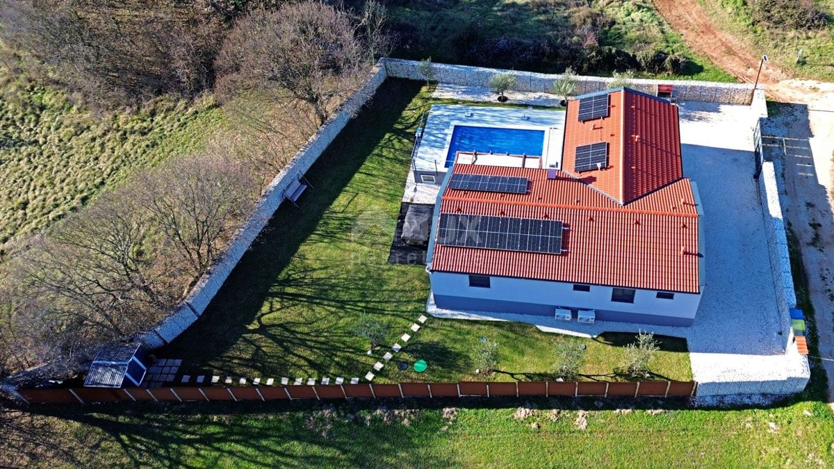 ISTRIA, BARBAN - Casa con piscina