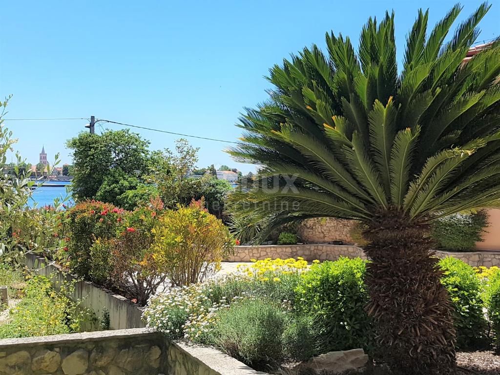 ZADAR, BRODARICA - Casa in ottima posizione, a 50 m dal mare