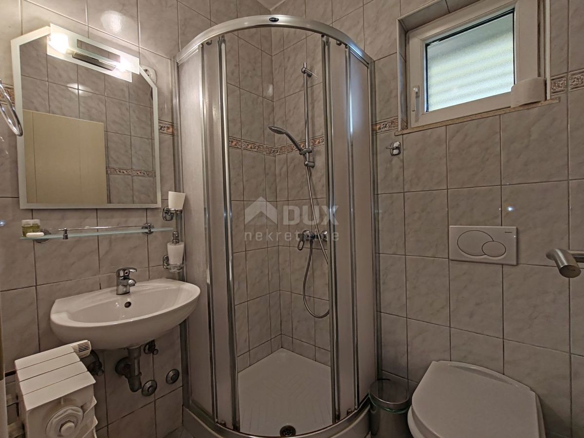 ZADAR, BRODARICA - Casa in ottima posizione, a 50 m dal mare