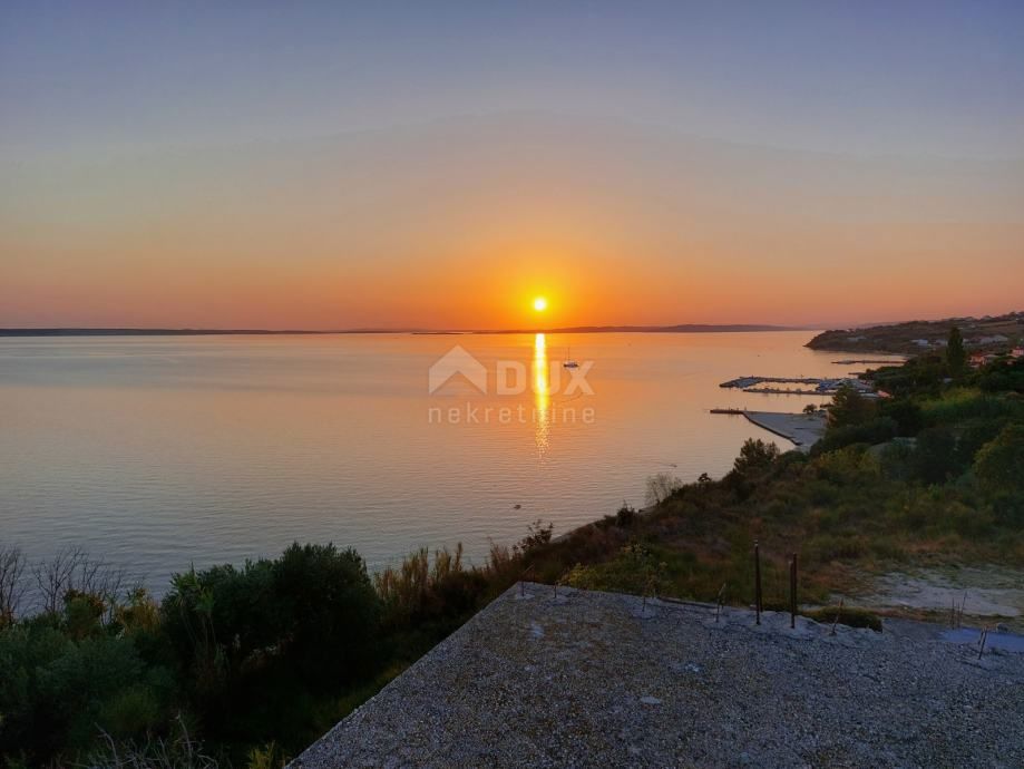 RTINA, ZADAR - Hotel Roh-bau, prima fila al mare