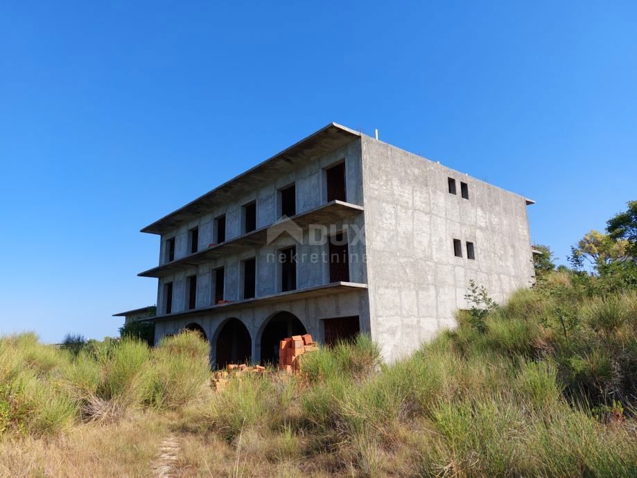 RTINA, ZADAR - Hotel Roh-bau, prima fila al mare