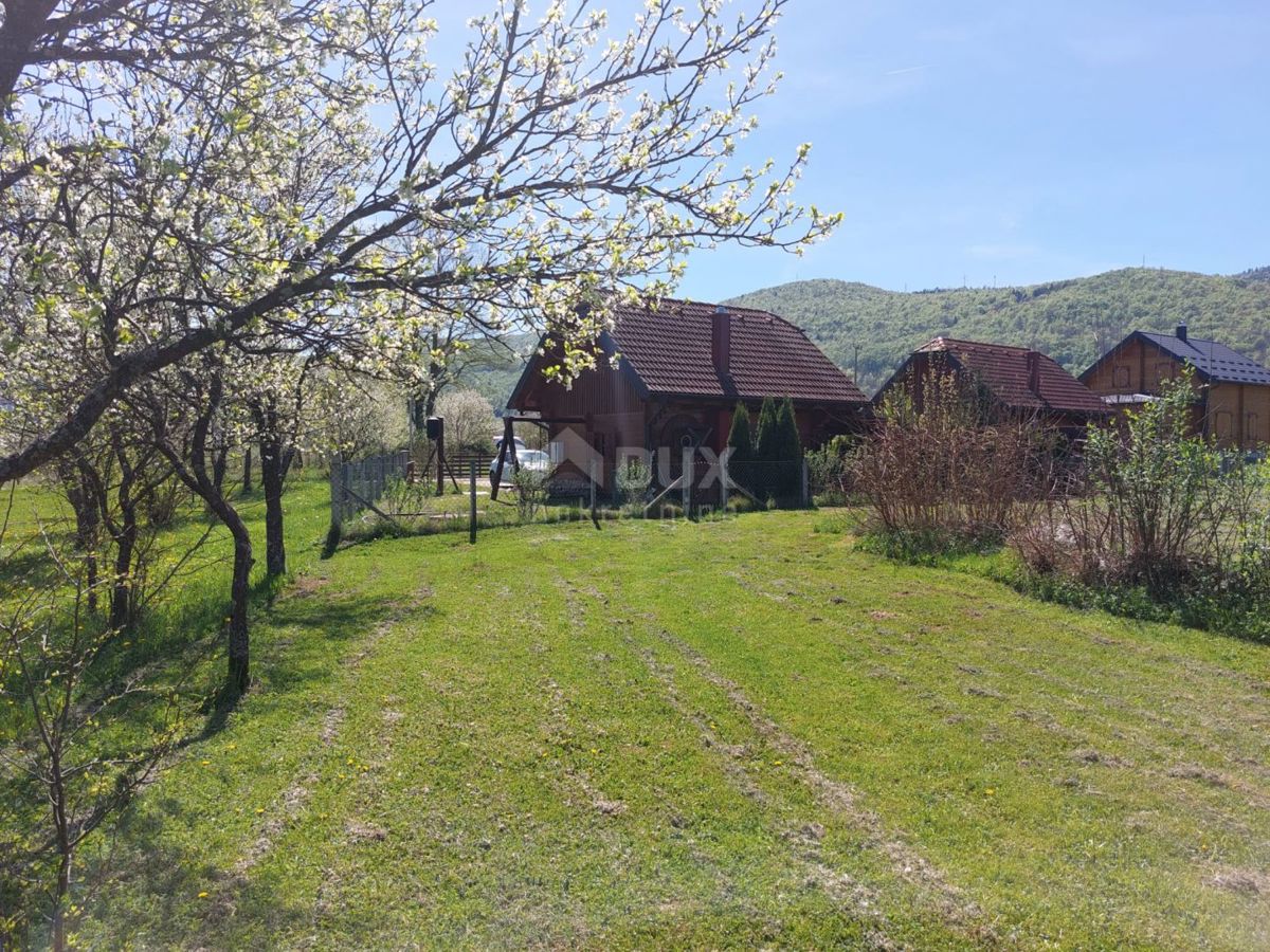 OTOČAC, LIČKO LEŠČE - Casa nella natura con piscina