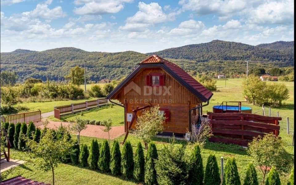 OTOČAC, LIČKO LEŠČE - Casa nella natura con piscina