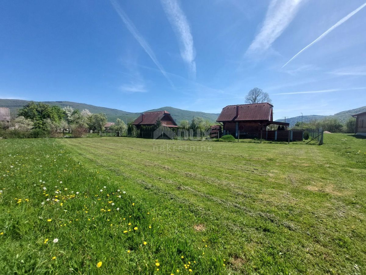 OTOČAC, LIČKO LEŠČE - Casa nella natura con piscina