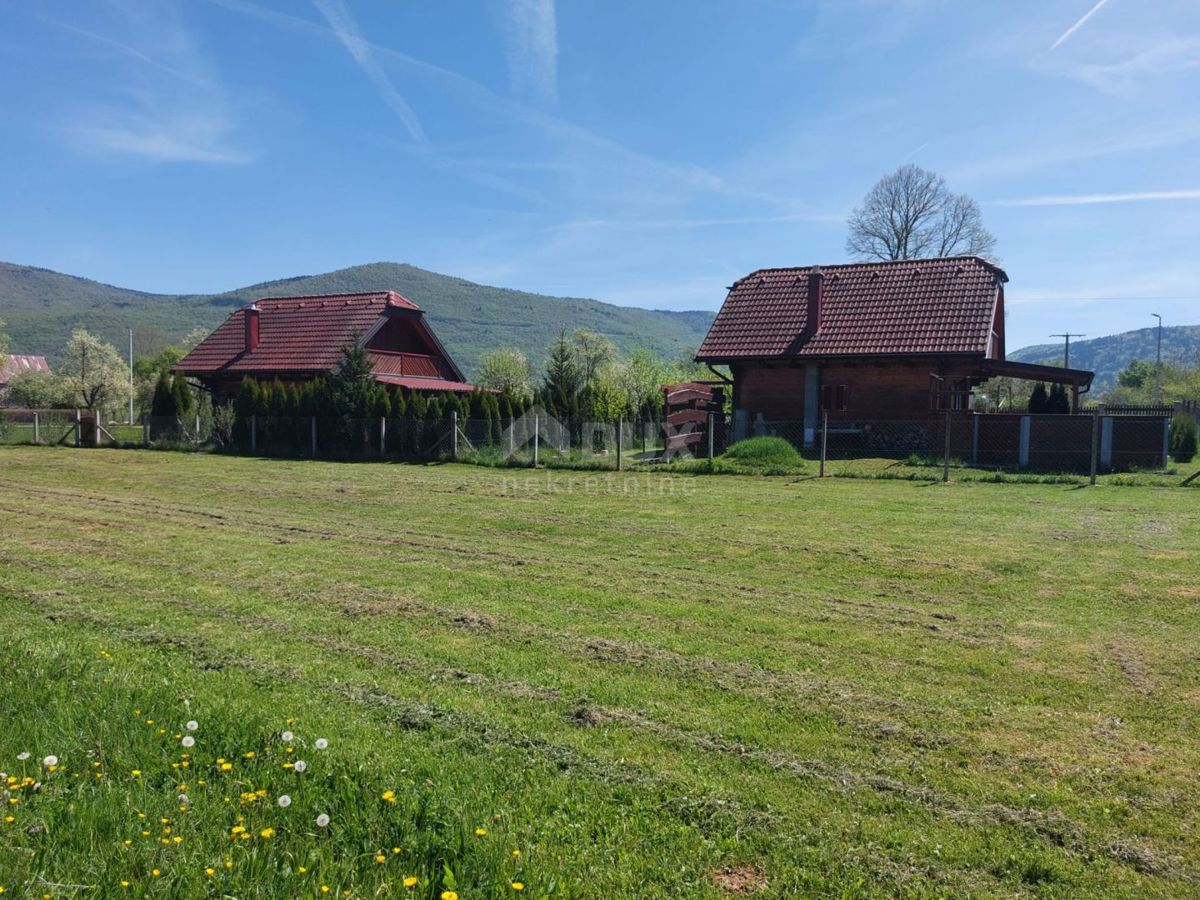 OTOČAC, LIČKO LEŠČE - Casa nella natura con piscina