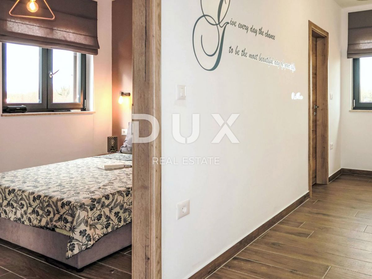 ISTRIA, LABIN - Casa con piscina e bellissimo salone