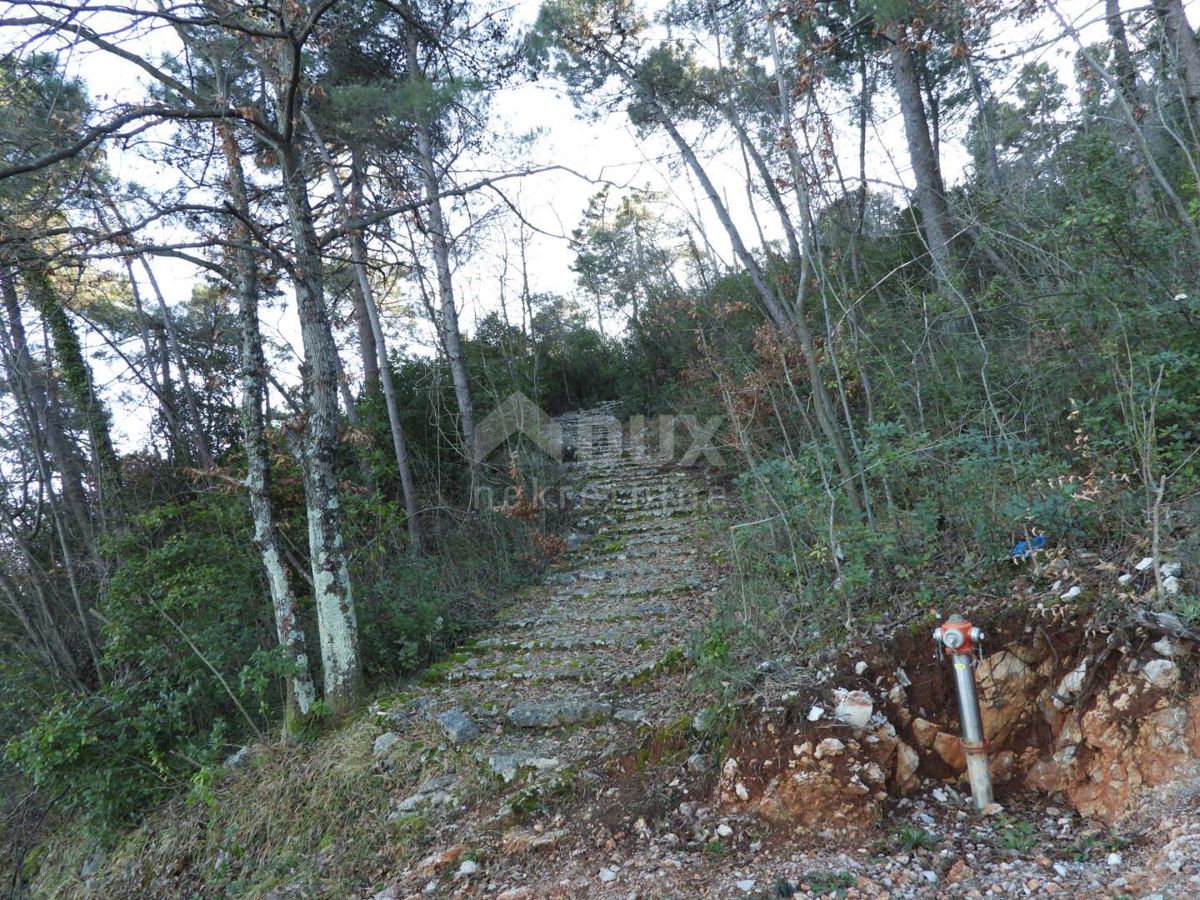 OPATIJA, LOVRAN, LIGANJ - terreno di 1250m2 con vista mare per un edificio residenziale - appartamenti / appartamenti / casa familiare / villa / case in affitto con piscina / casa vacanze con piscina