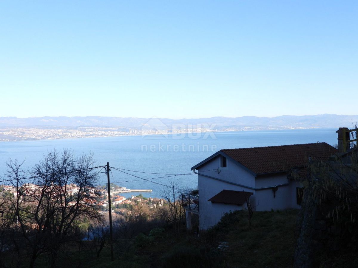 OPATIJA, LOVRAN, LIGANJ - terreno di 1250m2 con vista mare per un edificio residenziale - appartamenti / appartamenti / casa familiare / villa / case in affitto con piscina / casa vacanze con piscina