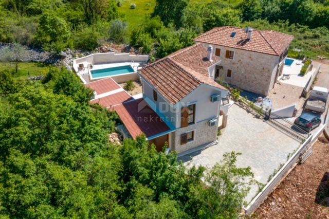 ISOLA DI KRK, MALINSKA - Casa indipendente con piscina