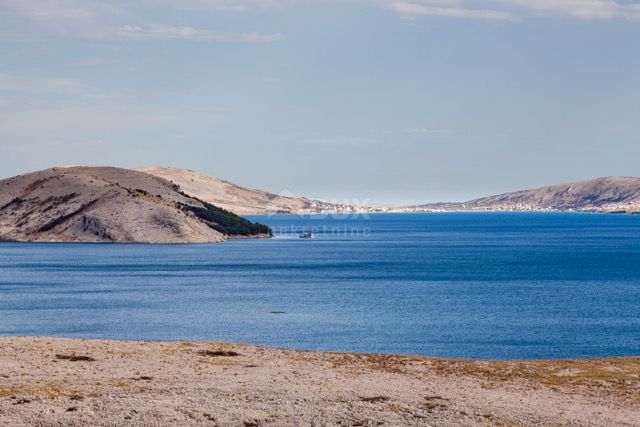 PAG, ZUBOVIĆI - Casa quadrifamiliare vicino a Novalja