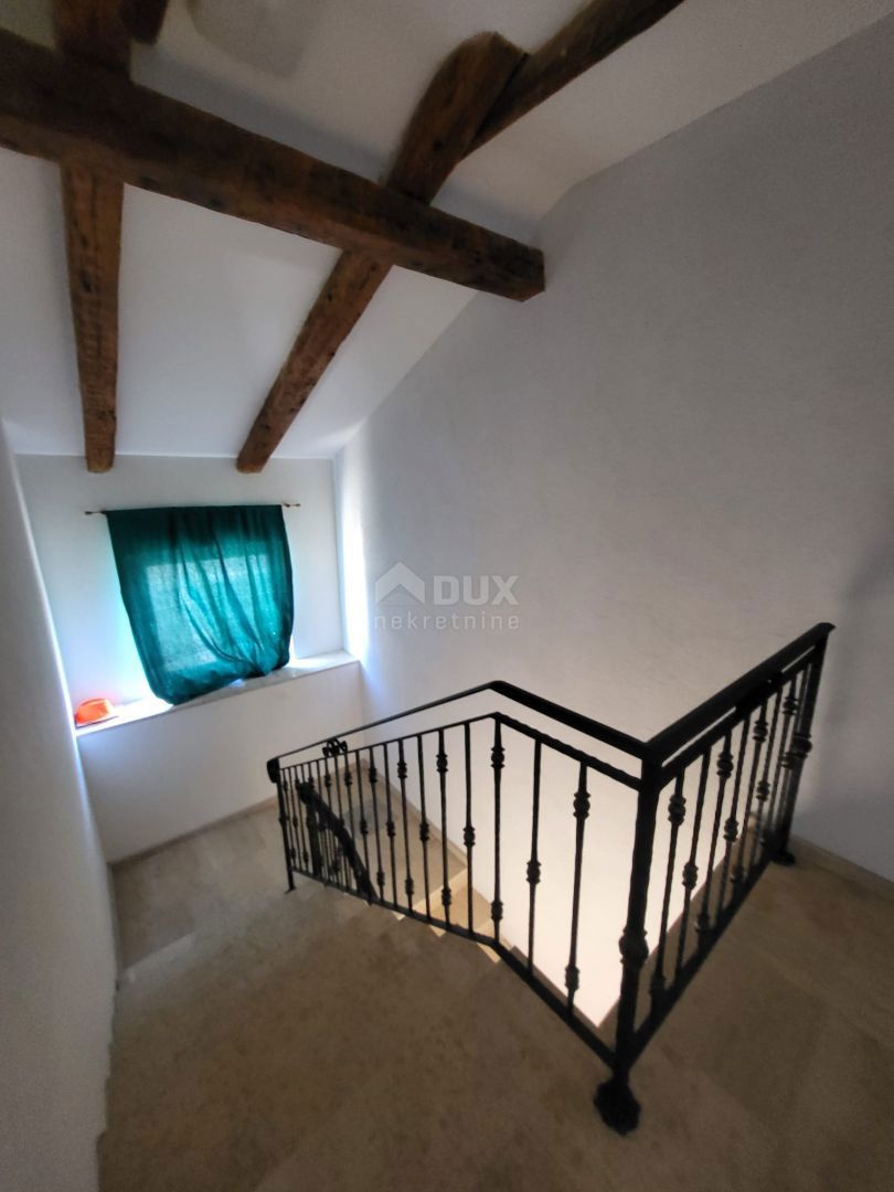 PAG, ZUBOVIĆI - Casa quadrifamiliare vicino a Novalja
