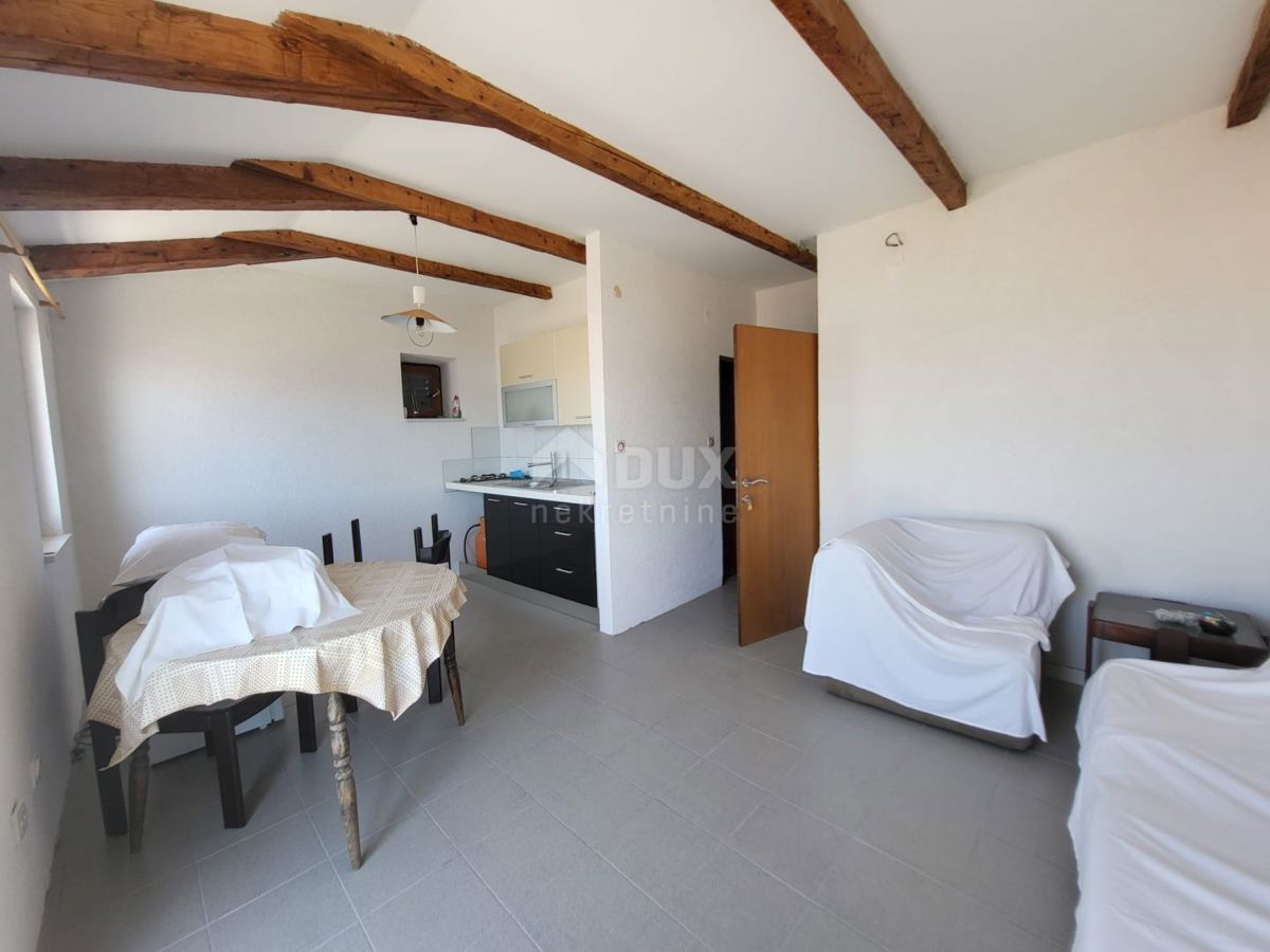 PAG, ZUBOVIĆI - Casa quadrifamiliare vicino a Novalja