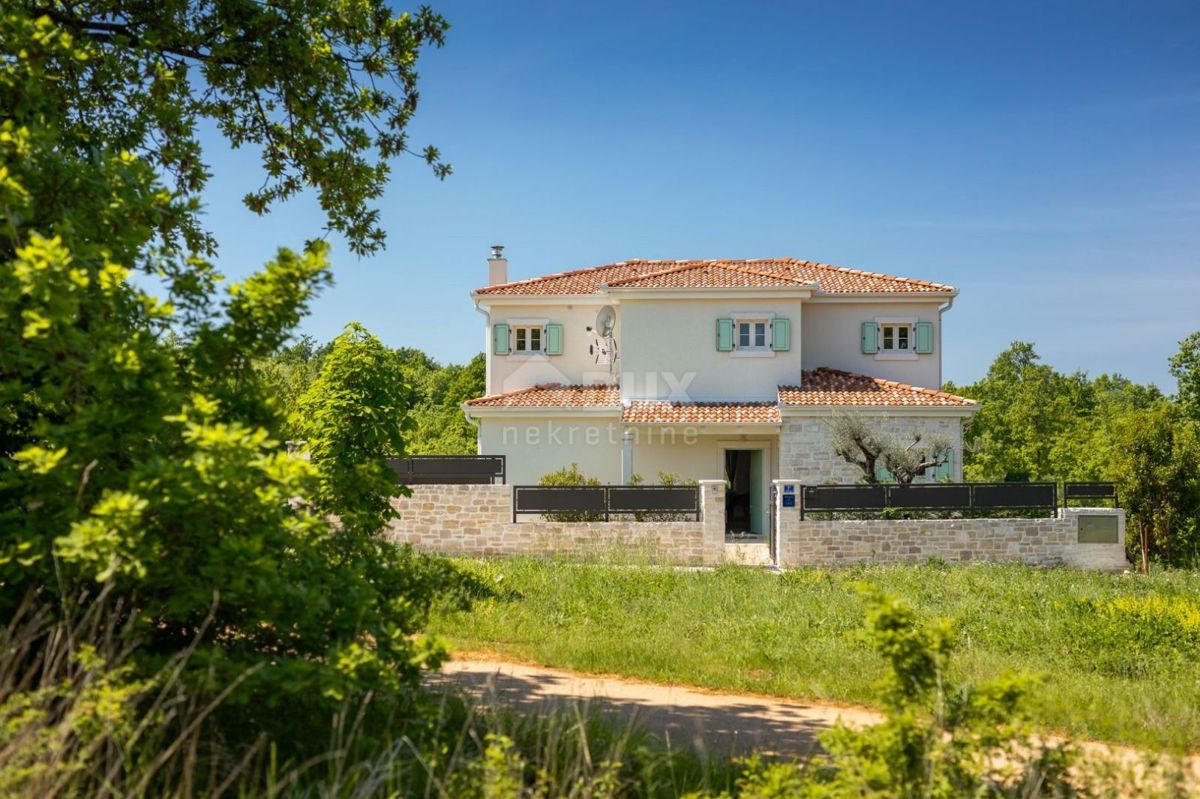 ISTRIA, PARENZO (dintorni) - Incantevole villa con piscina in un posto tranquillo