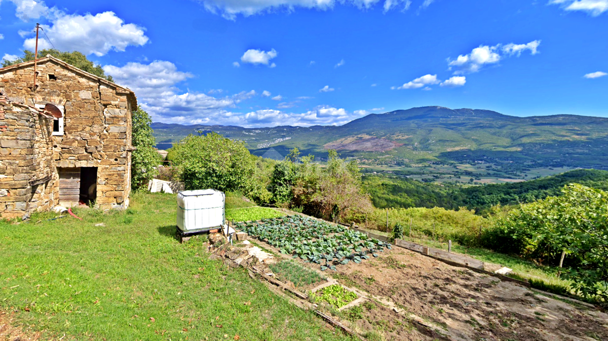 ISTRIA, CEROVLJE - Casa in pietra con vista panoramica