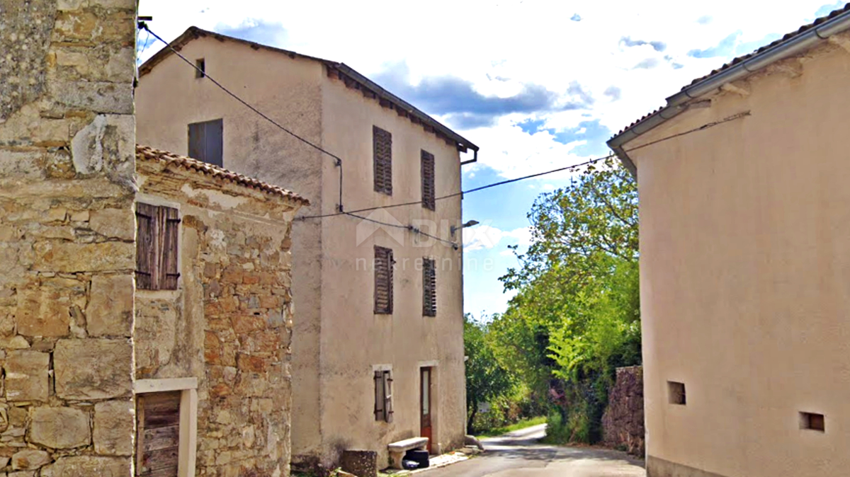 ISTRIA, CEROVLJE - Casa in pietra con vista panoramica