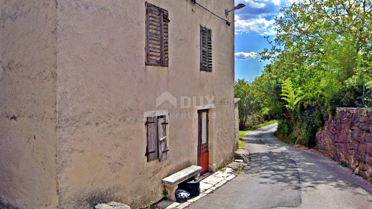 ISTRIA, CEROVLJE - Casa in pietra con vista panoramica