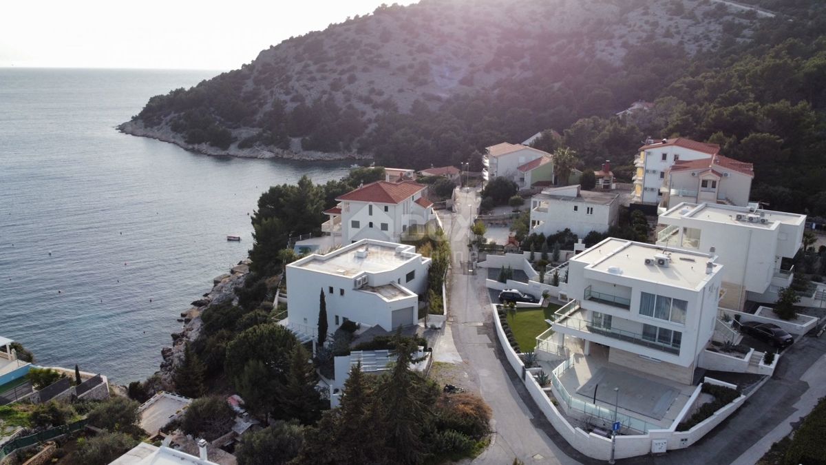 ŠIBENIK, RAŽANJ - Villa di lusso con piscina a 40 m dal mare