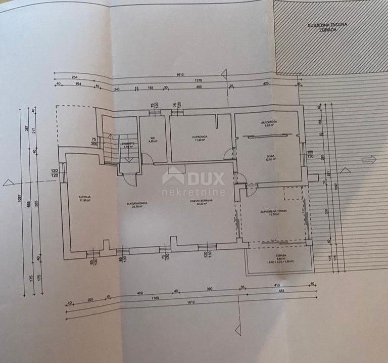 ZADAR, SMILJEVAC - Spaziosa casa ristrutturata con garage