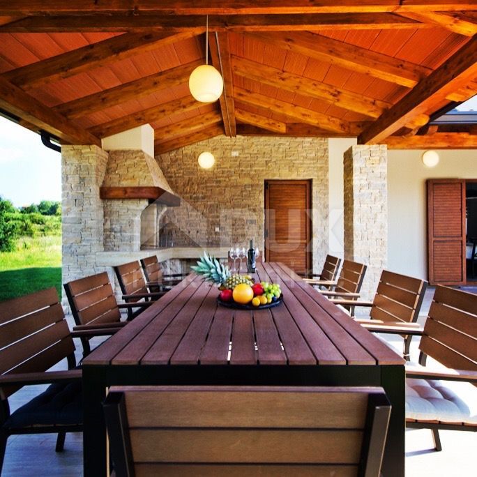 ISTRIA, LABIN - Bella villa con piscina immersa nel verde