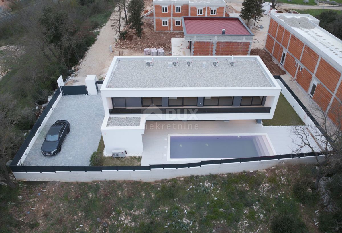 ZADAR, ZATON - Villa moderna con piscina riscaldata in un nuovo edificio