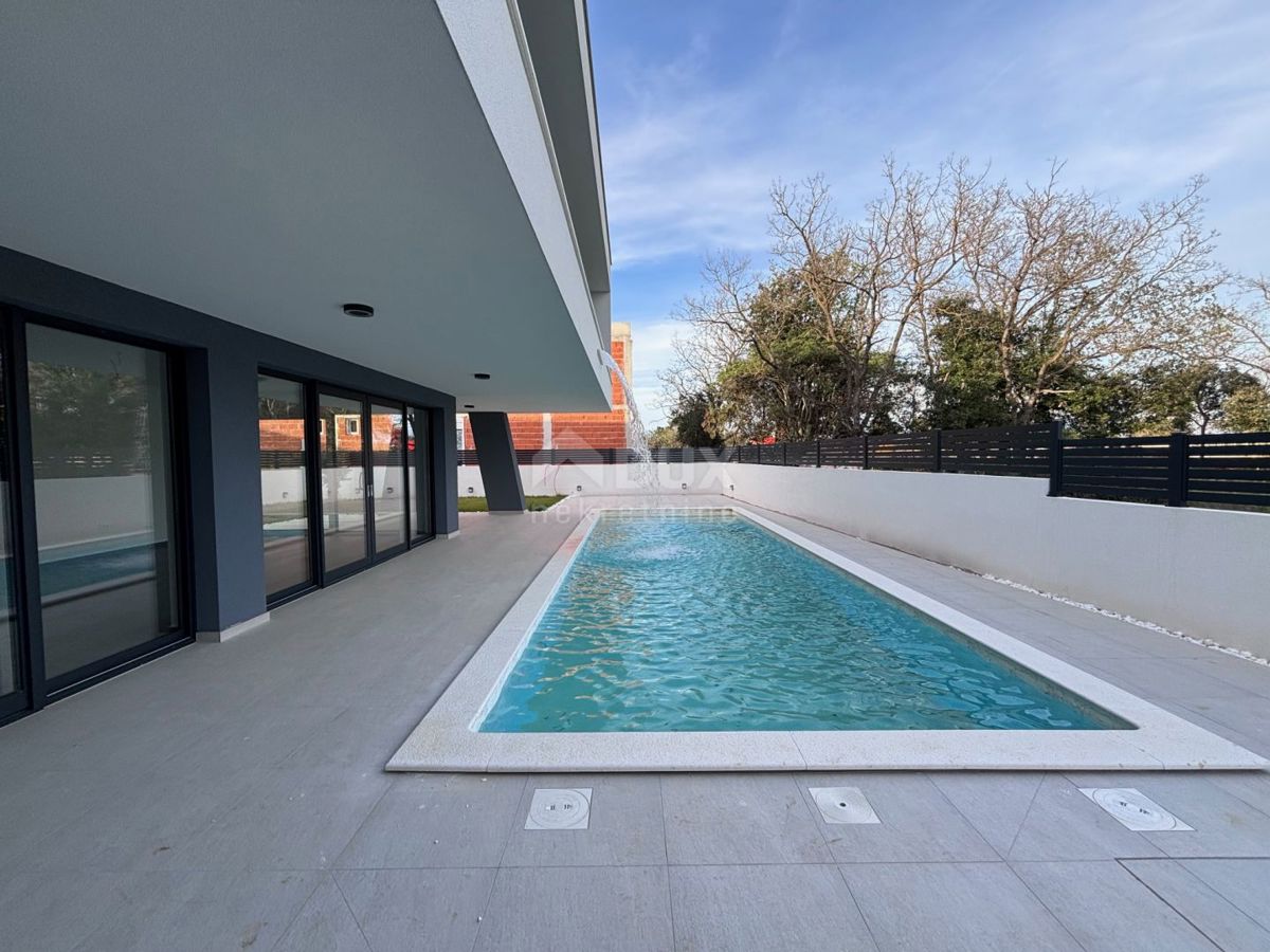 ZADAR, ZATON - Villa moderna con piscina riscaldata in un nuovo edificio