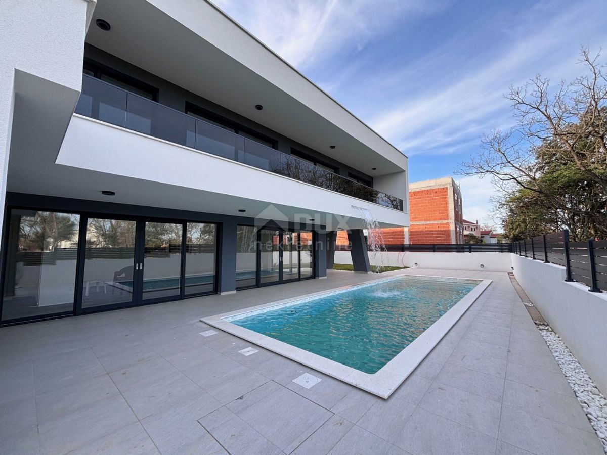 ZADAR, ZATON - Villa moderna con piscina riscaldata in un nuovo edificio