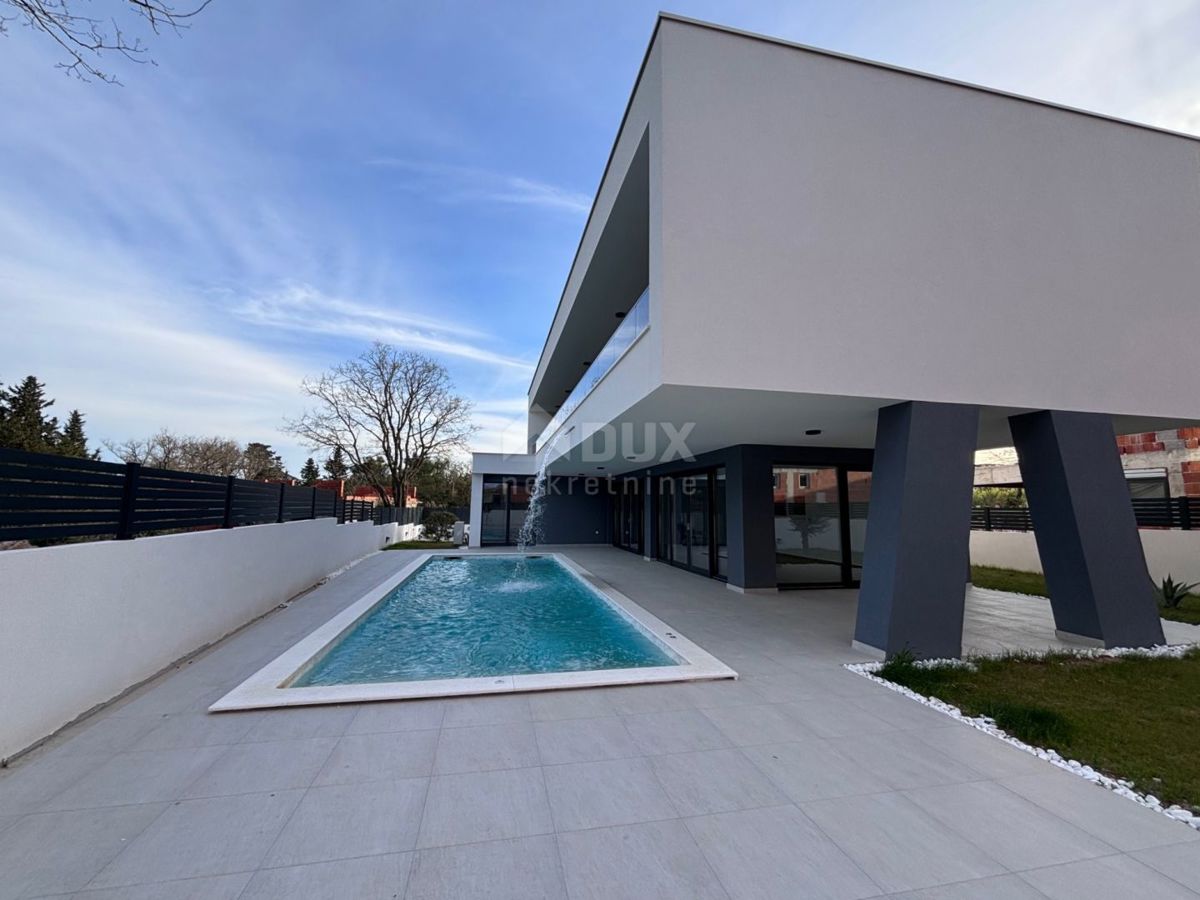 ZADAR, ZATON - Villa moderna con piscina riscaldata in un nuovo edificio