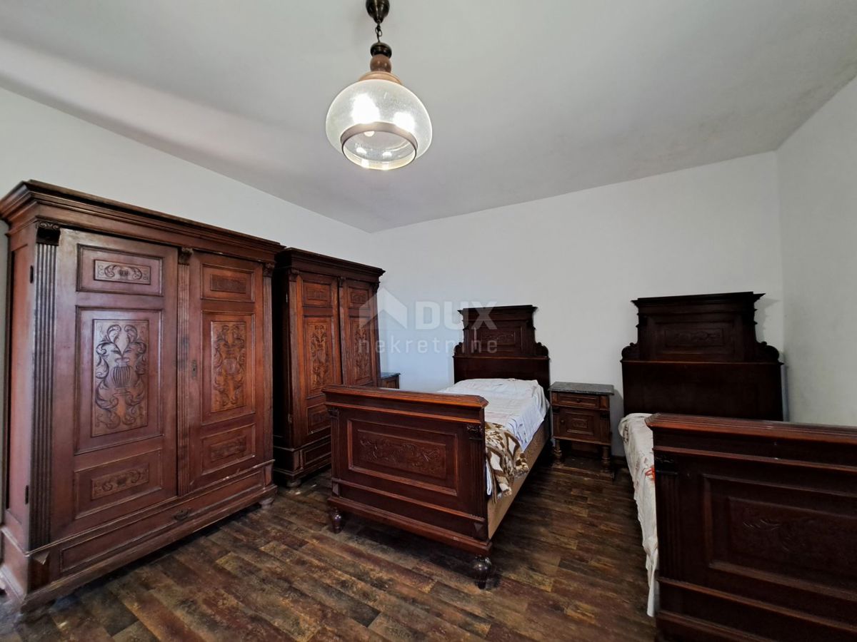 OPATIJA, OPRIĆ - 3 appartamenti su un terreno di 1900 m2 